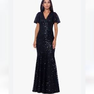 XSCAPEShort Sleeve V-Neck Dress with Sequins